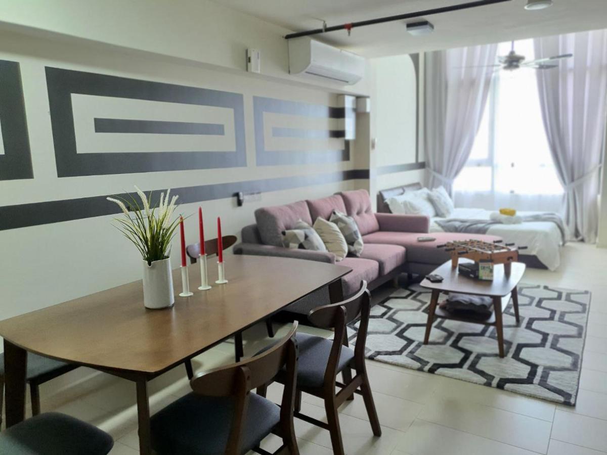 The Perfect Getaway @ Tamarind Suites, Netflix 300Mbps Cyberjaya Bagian luar foto